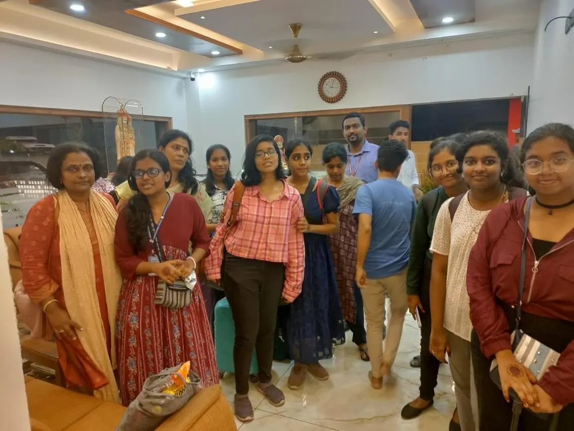 Marina Suites Airport Hotel Kochi