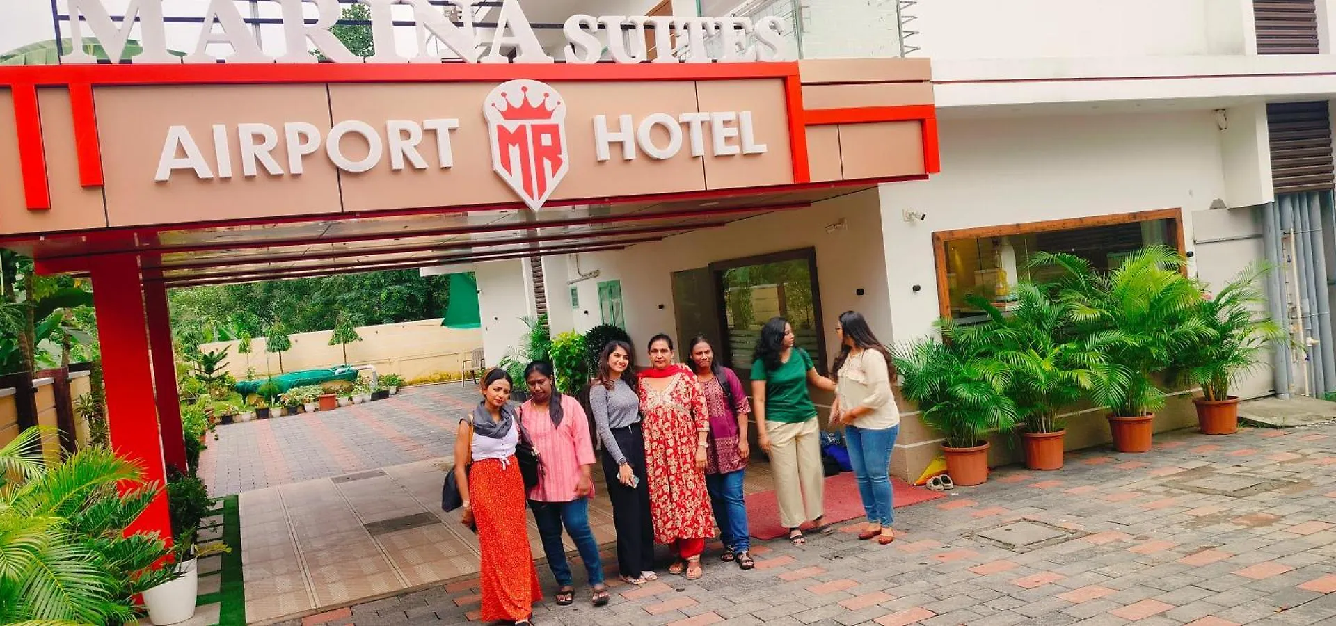 Marina Suites Airport Hotel Kochi